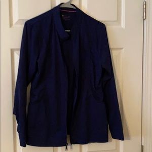 Scrub jacket in navy